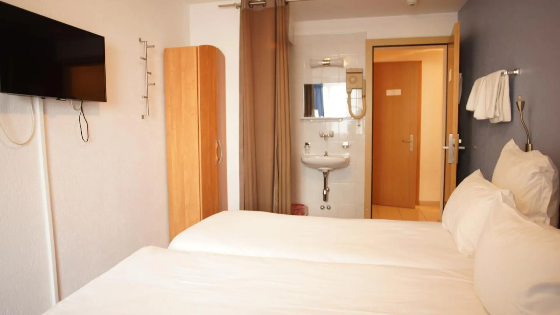 Primadom Aparthotel Geneve Hotell
