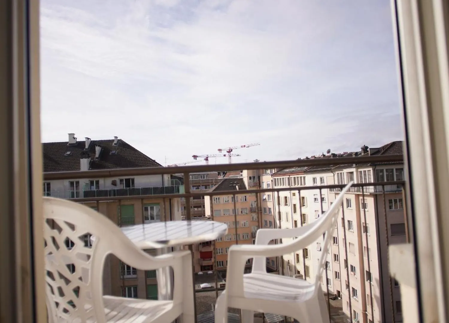 Primadom Aparthotel Ginebra Hotel