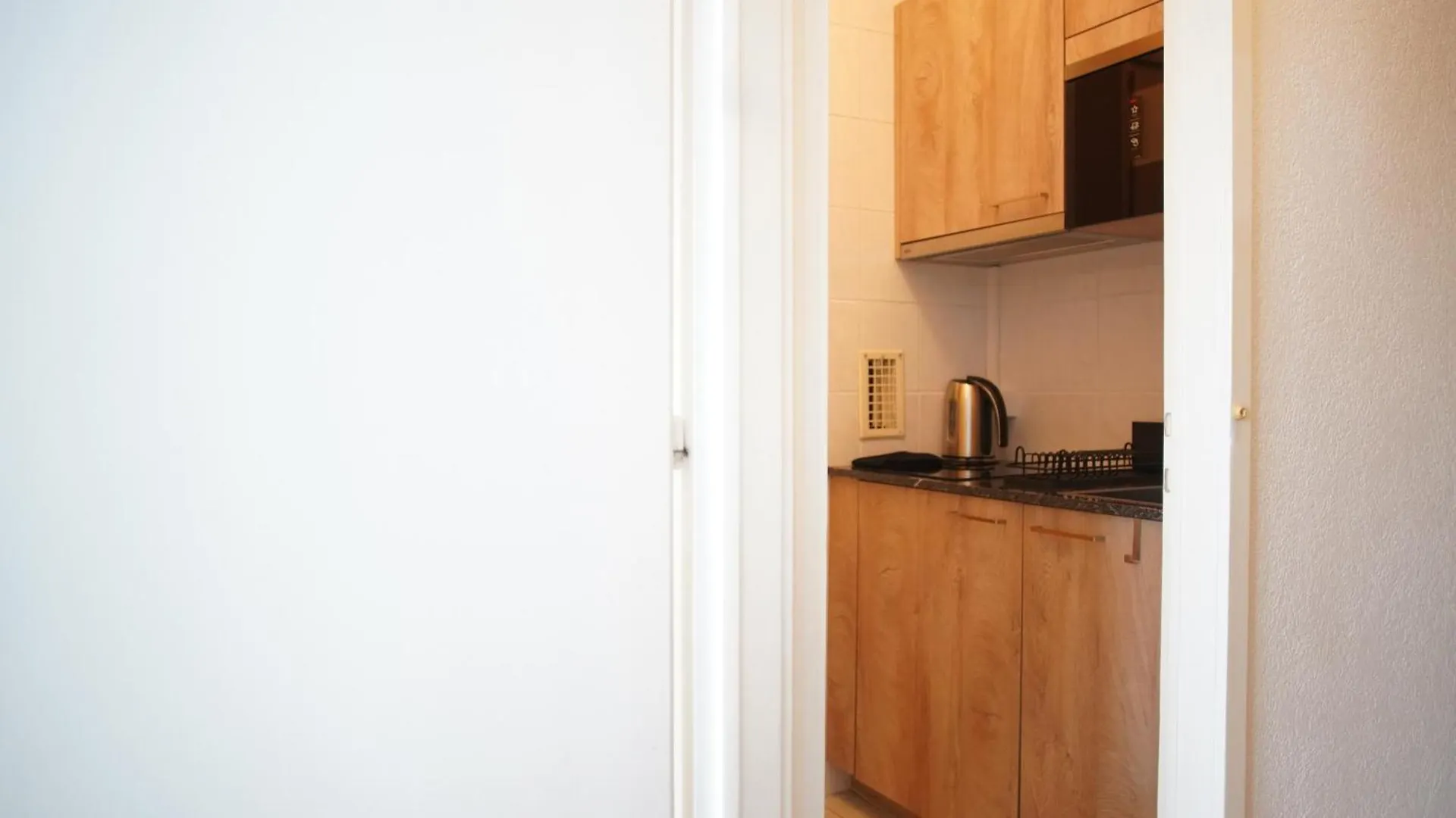 Primadom Aparthotel Ginebra 2*,