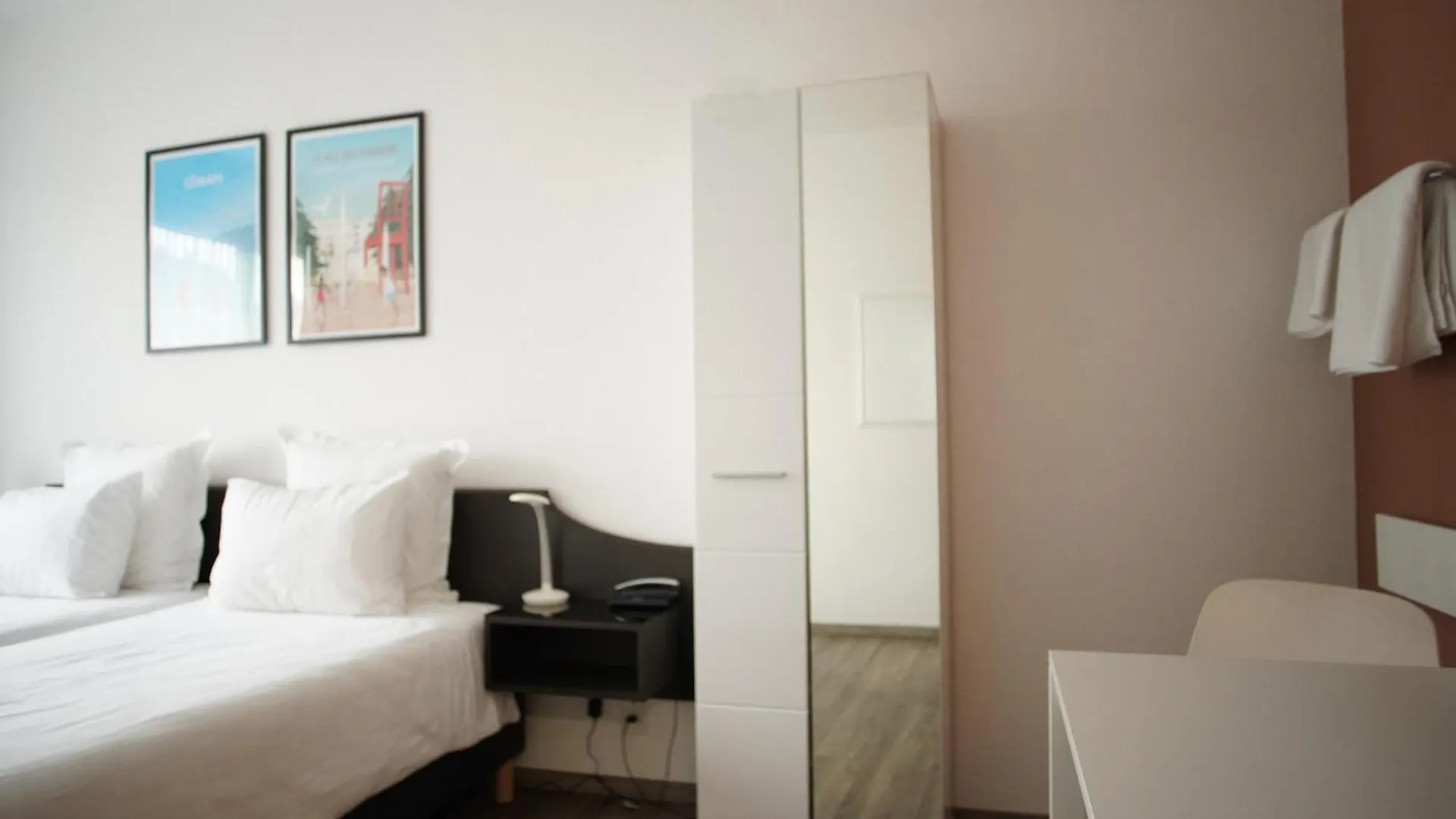 Primadom Aparthotel Ginebra Hotel
